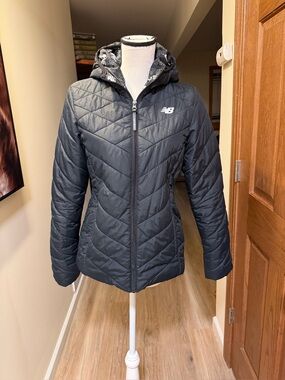 New Balance Packable Puffer Jacket Black Hooded Small